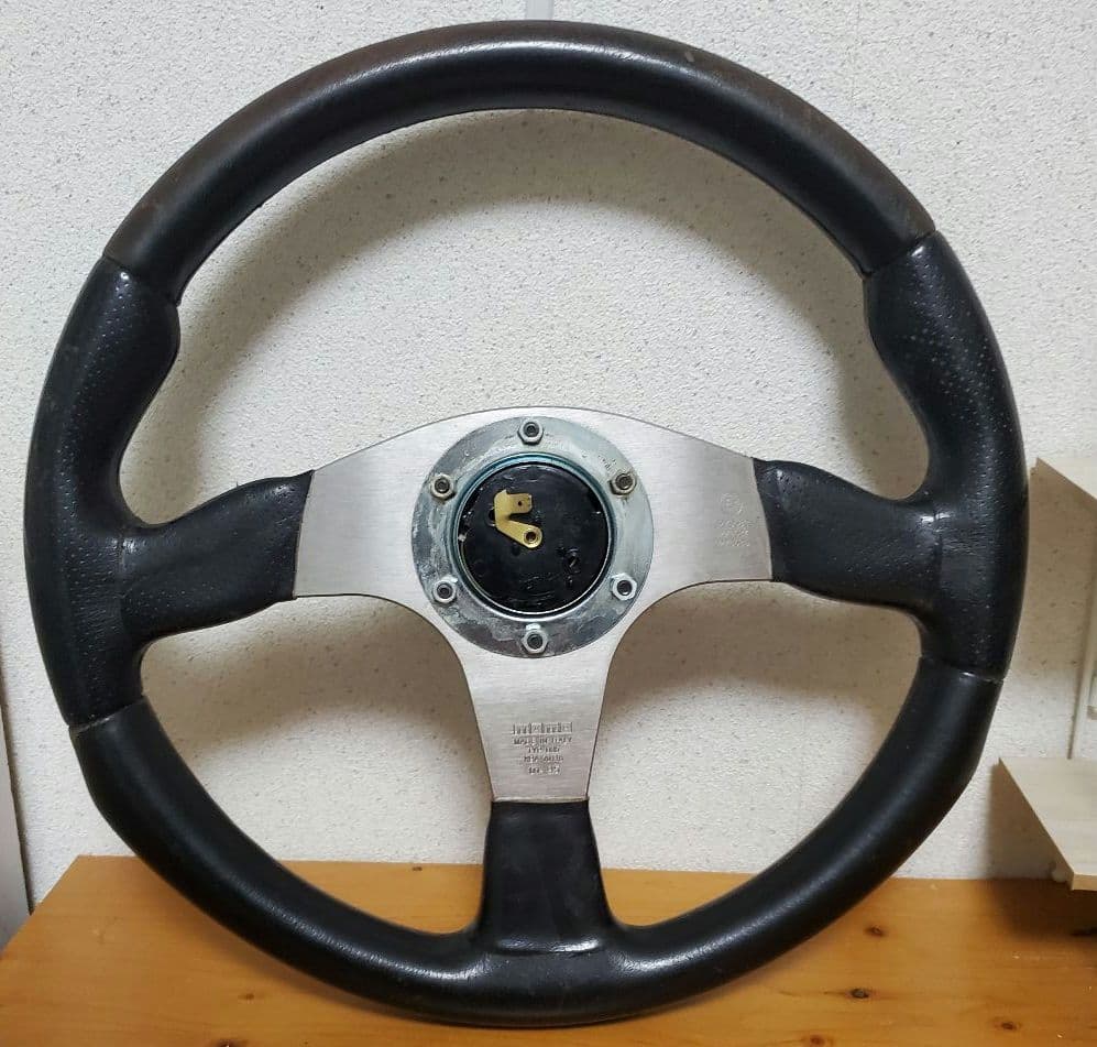 momo RACE ステアリング　中古