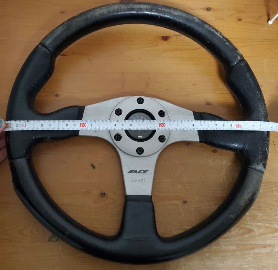 momo RACE ステアリング　中古
