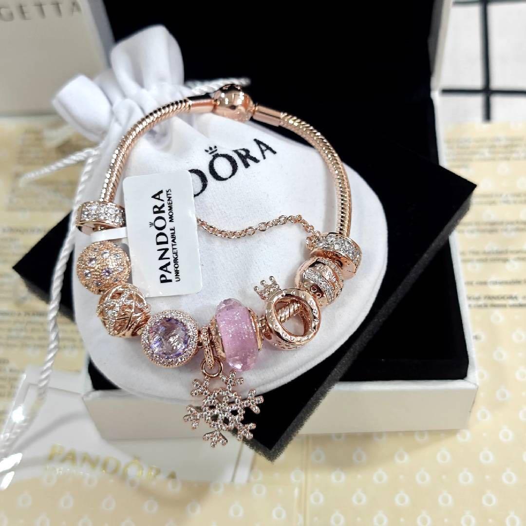 Pandora ローズゴールド ビーズブレスレット スノーフレークチャーム付き.