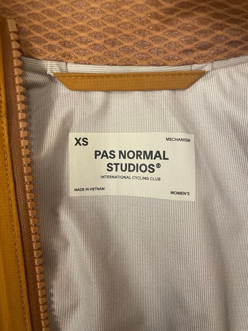 パスノーマルスタジオ　Women's Pertex Rain Jacket