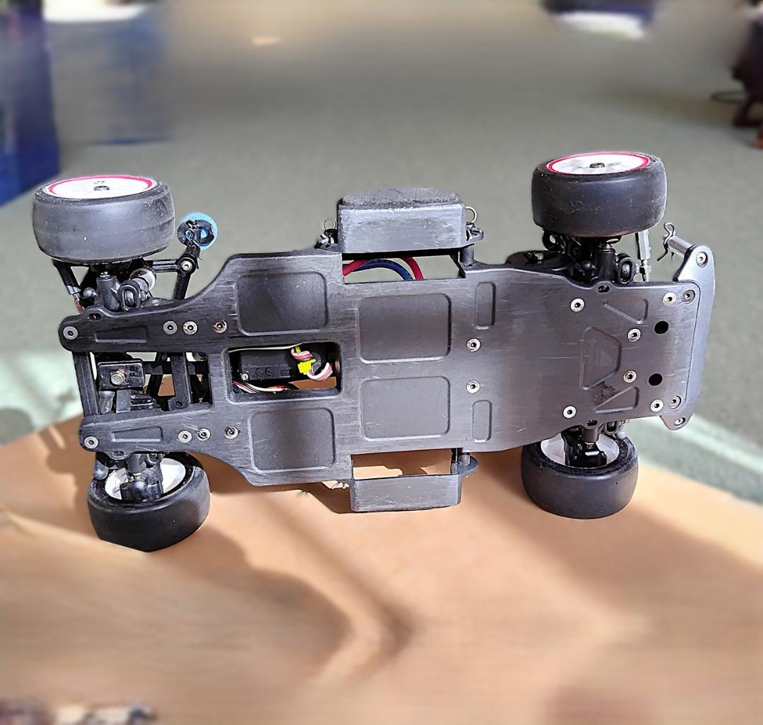 ABCホビー.ガンベイド.シャシーキット （ブラシレス.モーター＆メカ搭載済み）