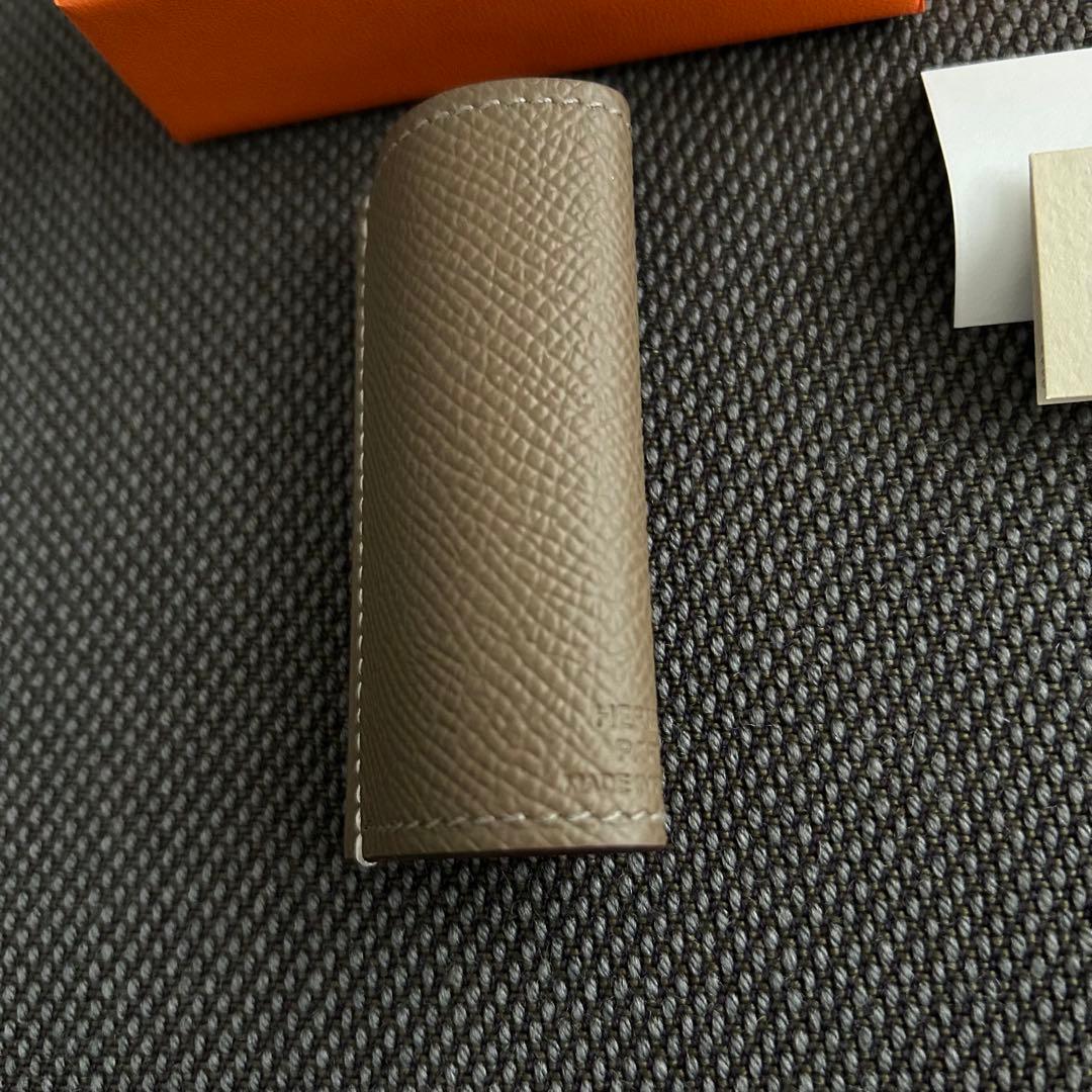 本当に 安いファッション - 新品 HERMES リップケース エトゥープ