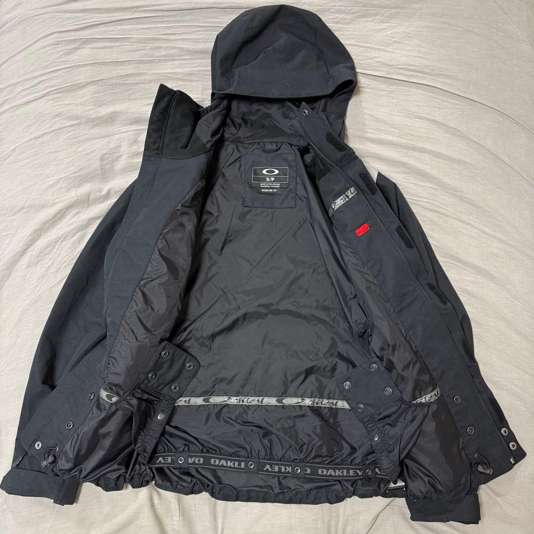 Oakley フード付きジャケット 黒/グレー スキーウェア ジャケット 冬