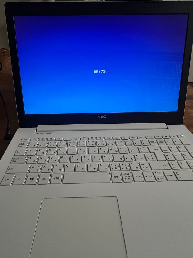 LAVIE ノートPC 15.6インチ NEC ホワイト　ACアダプター付き