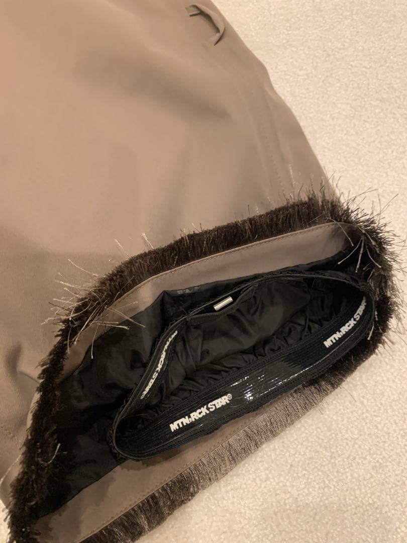 マウンテンロックスター　上下セット+ビーニー　22-23 美品　上XL 下L