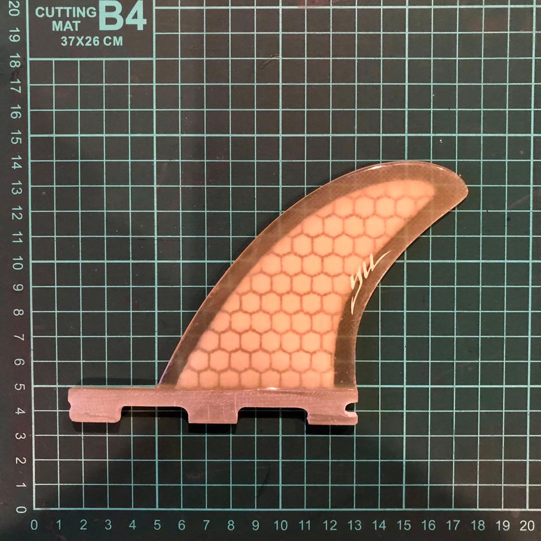 値下げしました！YU ハニカムフィン クワッド フューチャー新品未使用品