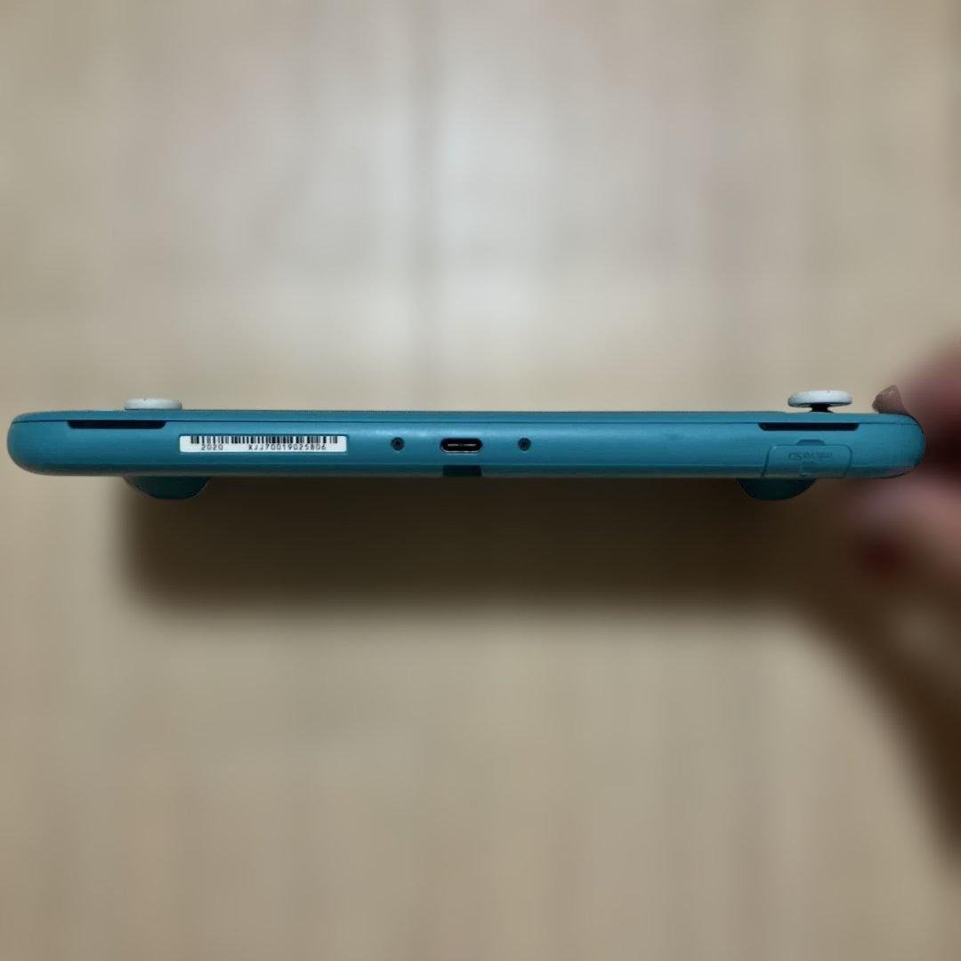 ニンテンドースイッチライト　ターコイズ　美品　充電器箱付き