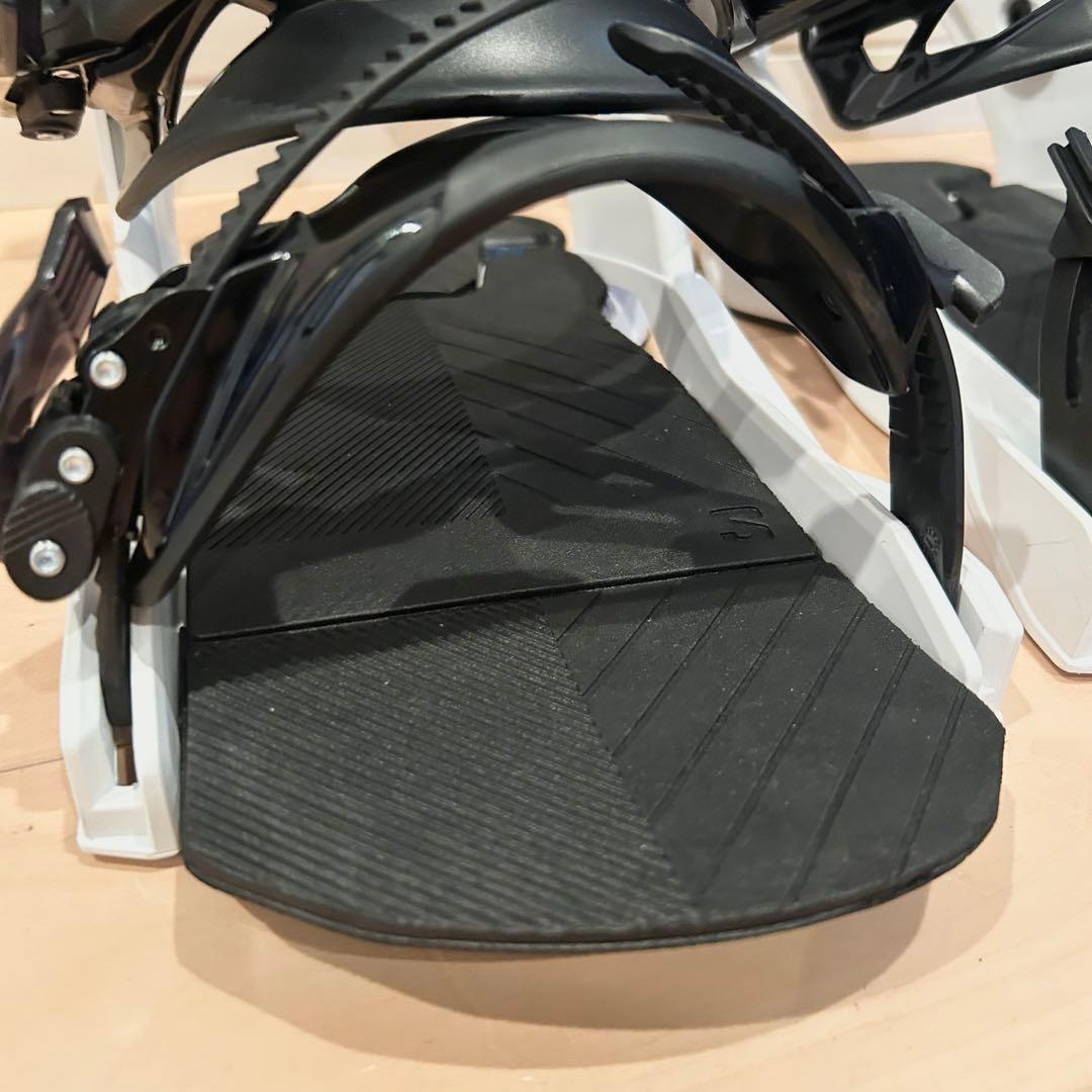 【極美品】 サロモンスノーボードビンディング　RHYTHM M