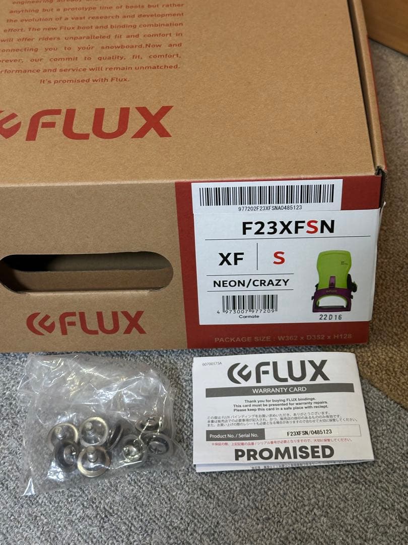 FLUX XF Sサイズ　22-23モデル15回ほど使用