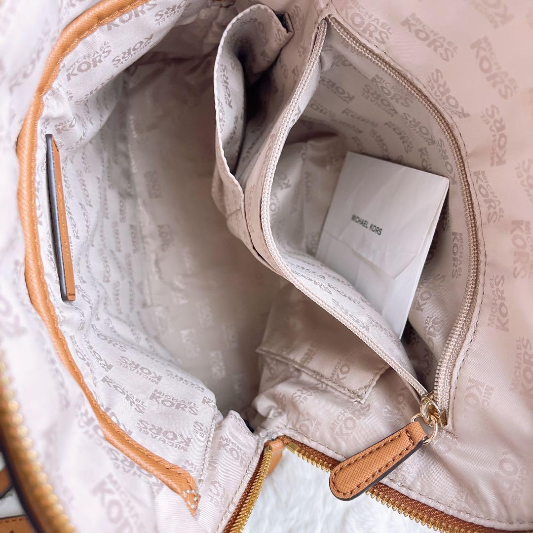 極美品☆MICHAEL KORSマイケルコース リュック バックパック MK柄.