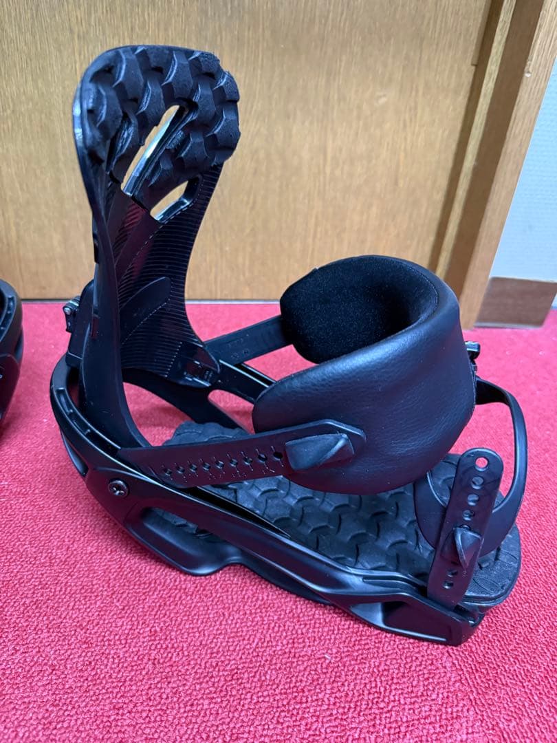 あ*ー様 SALOMON バインディング RHYTHM BLACK　正規品 スノ