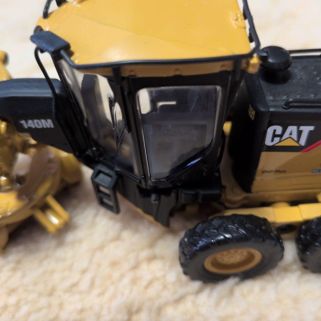 【値下げ】CAT 140M ミニカー 1/50