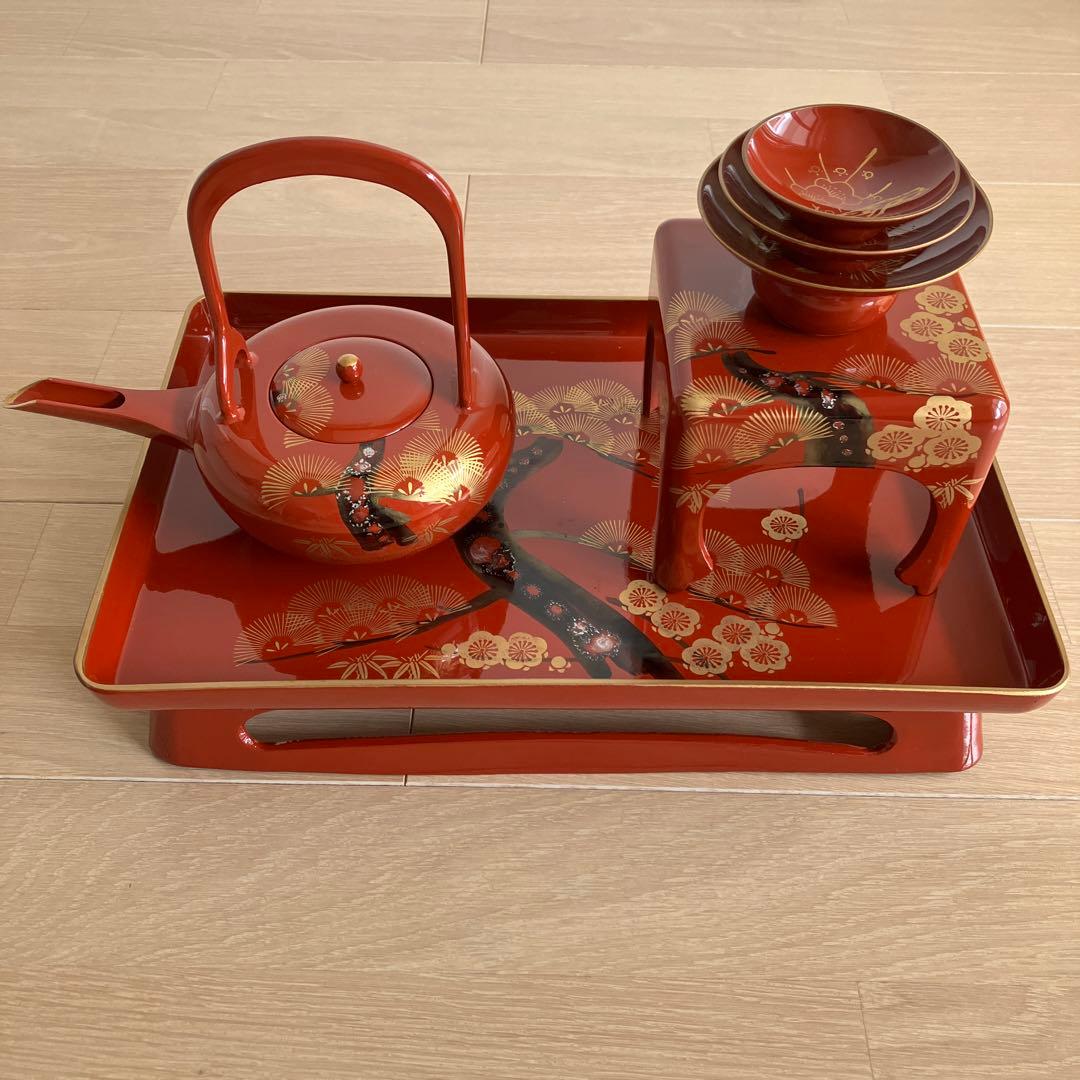 御祝お正月お屠蘇セット漆器 松竹梅茶器セット 赤いトレイ付き - メルカリ