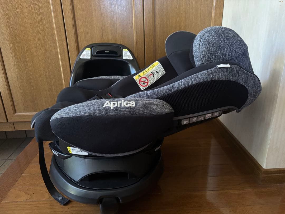 9月22日までの出品 フラディア グロウ ISOFIX/ディアターン