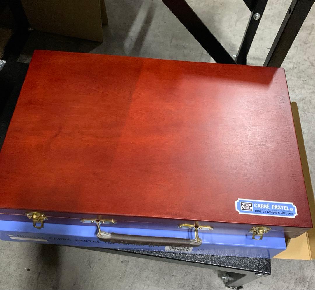 新品未使用　ヌーベルカレーパステル　150色セット　木箱入り