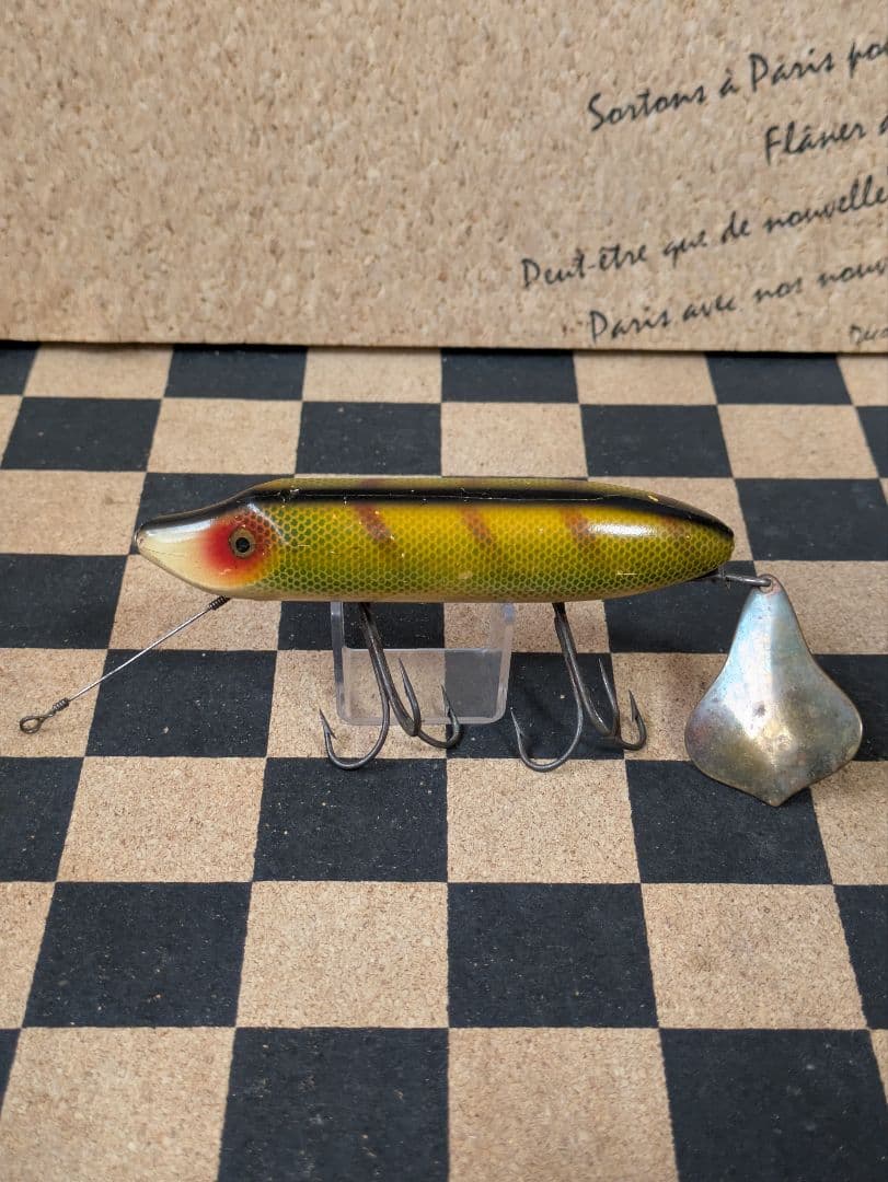 ルアー・フライ 1316.HEDDON FLAP-TAIL Heddon Flap-Tail Vtg Wooden Fishing Lure Glass Eyes, Musky