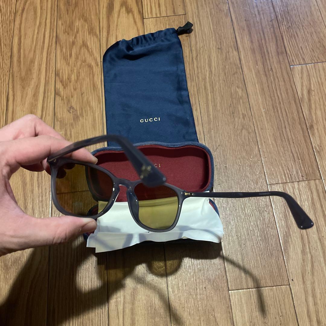 GUCCI グレー サングラス スクエア型