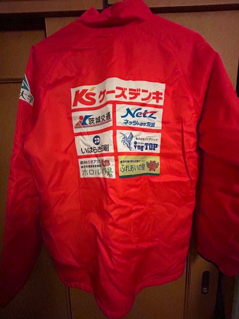 GAVIC 水戸ホーリーホック　ストライプウィンドブレーカー レッド