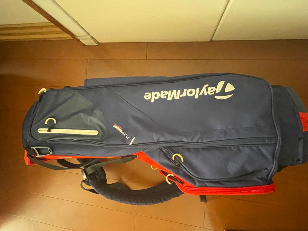 テーラーメイド　 ゴルフキャディバッグ　9.5型