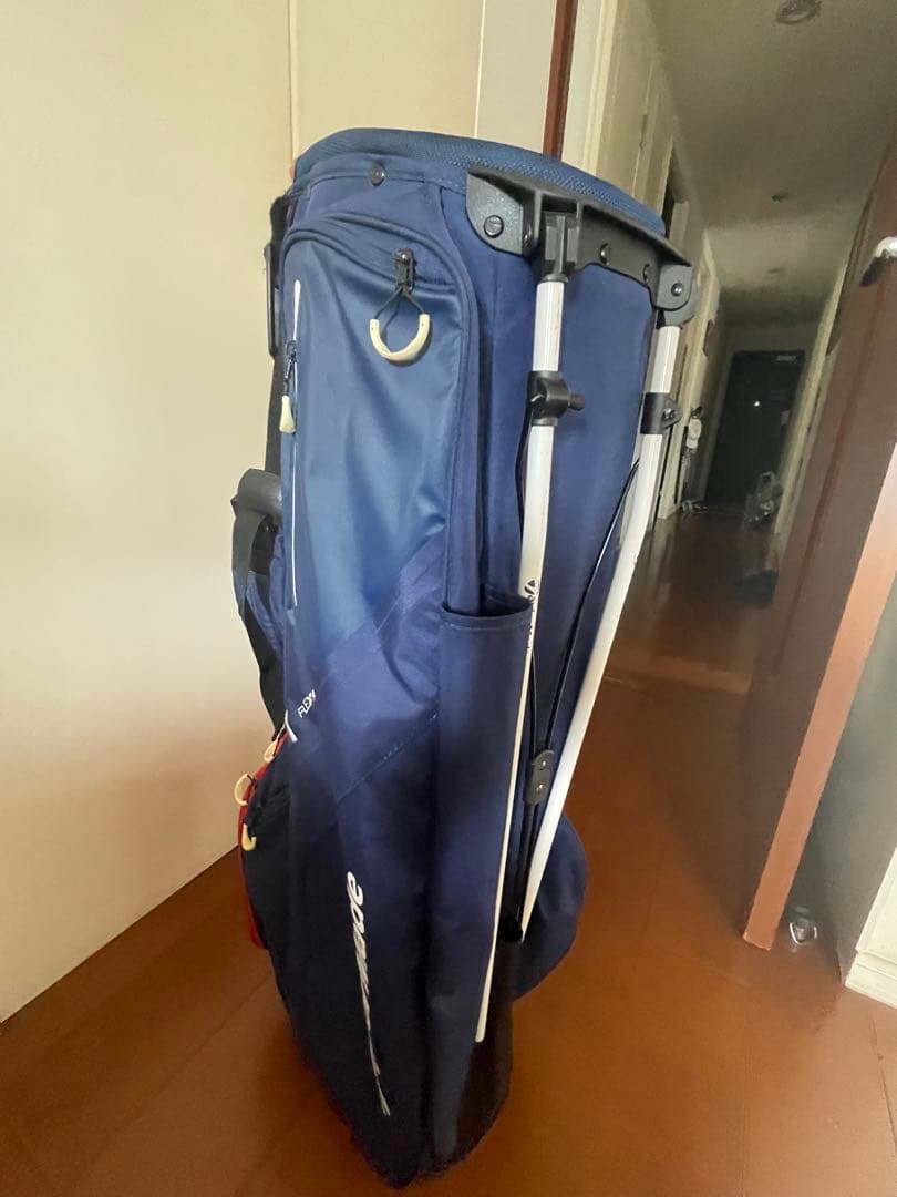 テーラーメイド　 ゴルフキャディバッグ　9.5型