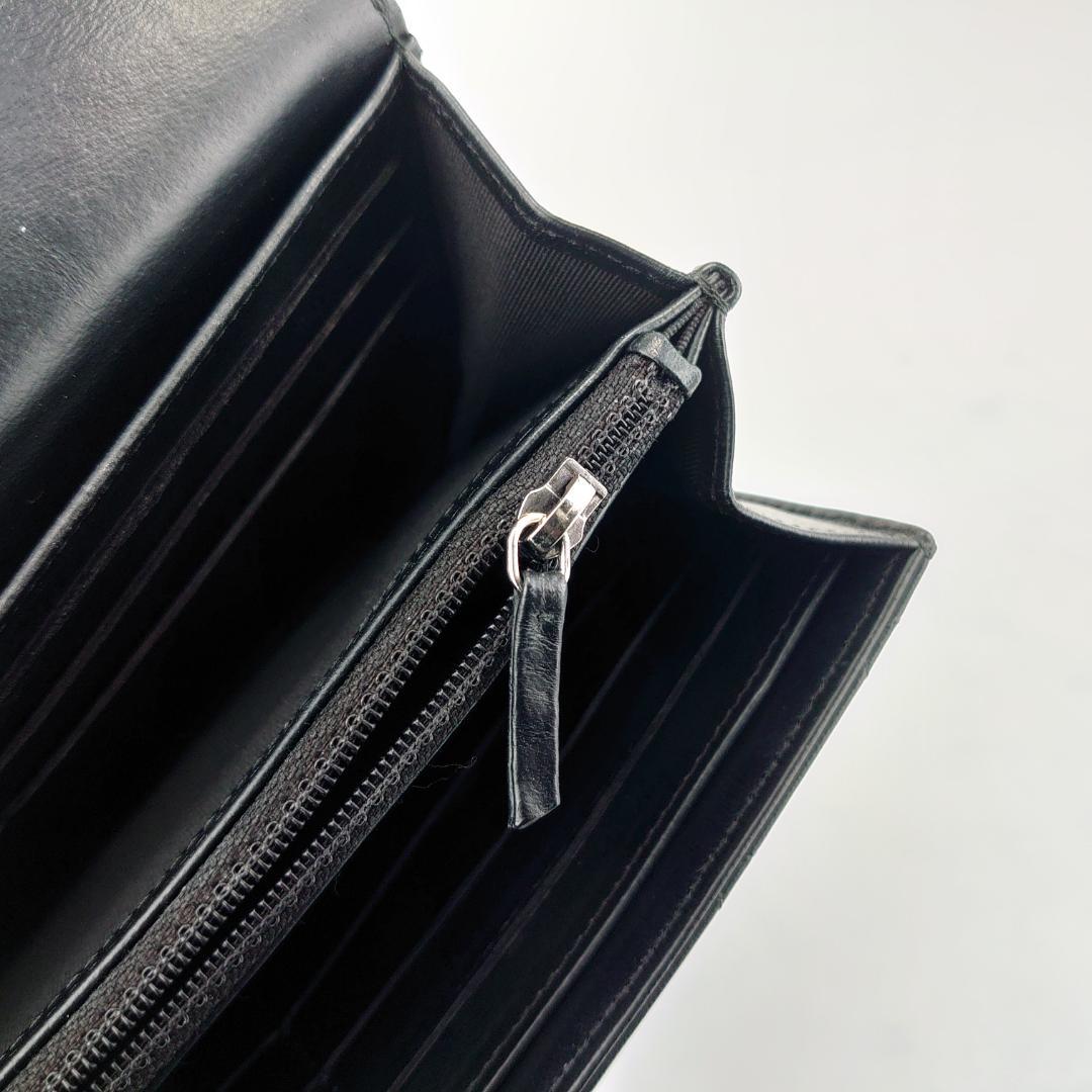 【美品】シャネル　マトラッセ　フラップ長財布　ラムスキン　1208