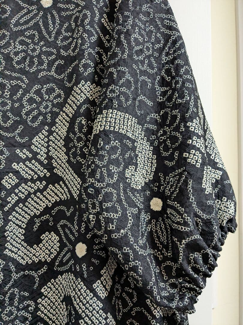 正絹　総絞り　黒地　着物リメイク　七分袖　ワンピース　プルオーバー