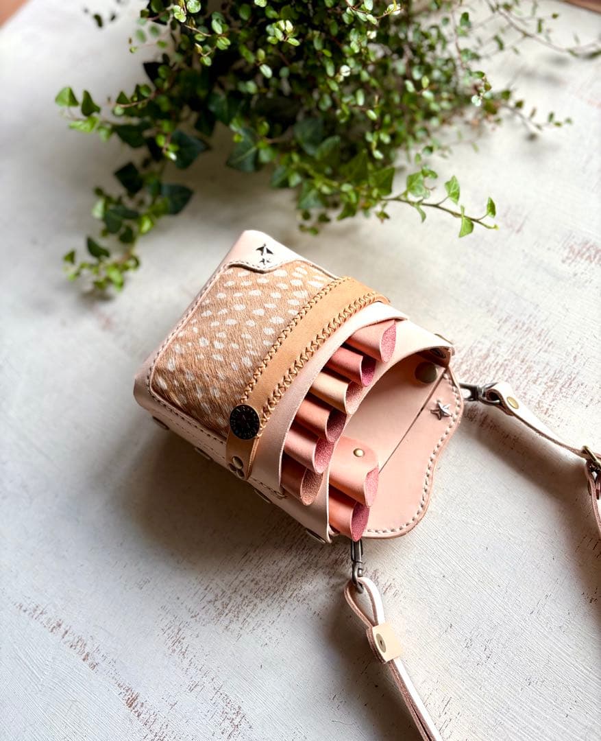 ヌメ革ナチュラル、メッシュワークの大容量シザーケース ヌメ革