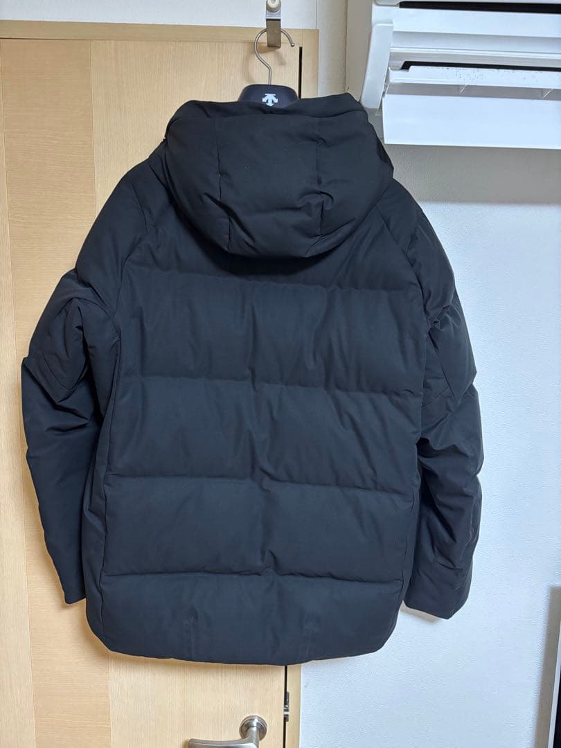 デサント　水沢ダウン　マウンテニア