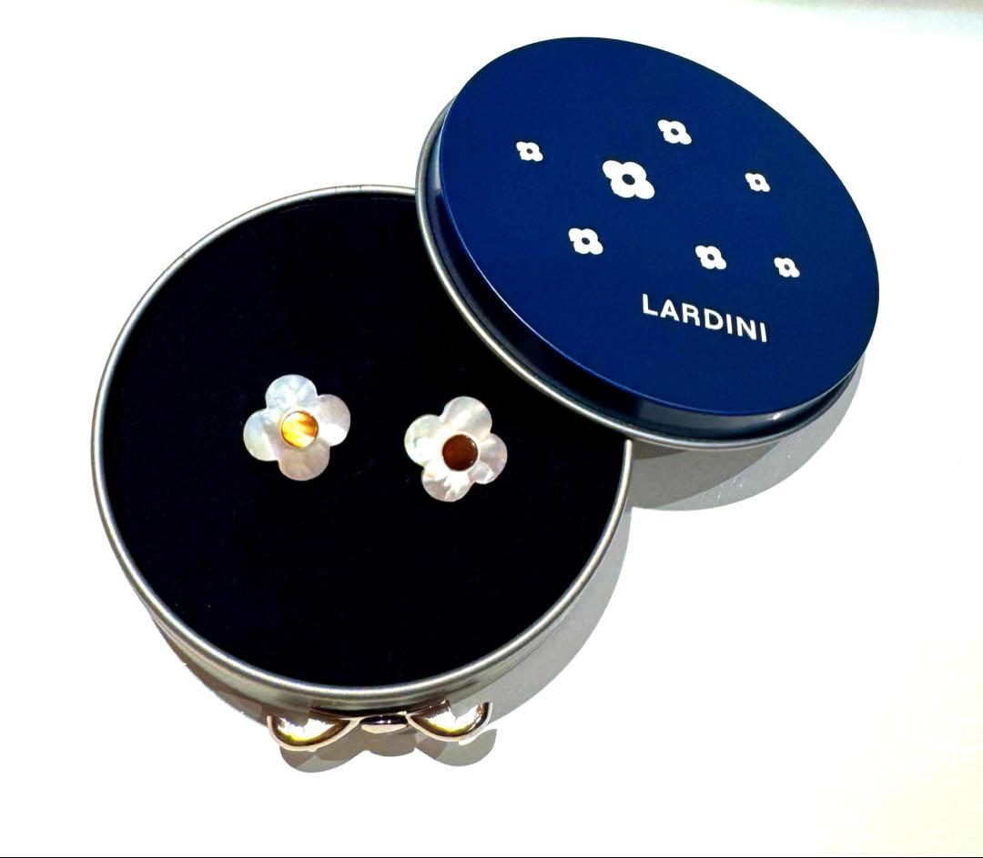 ラルディーニ LARDINI カフスボタン ブートニエール 2個 ホワイト