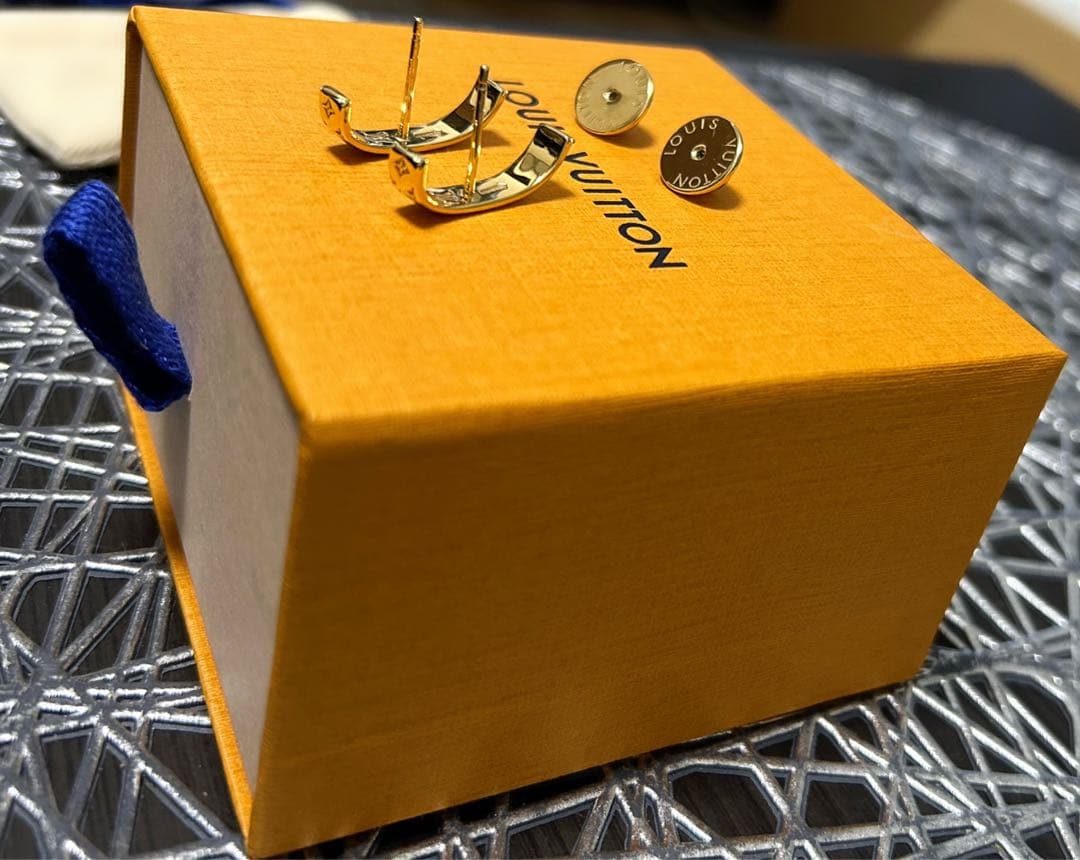 ルイヴィトン　ピアス・ナノグラムM01242