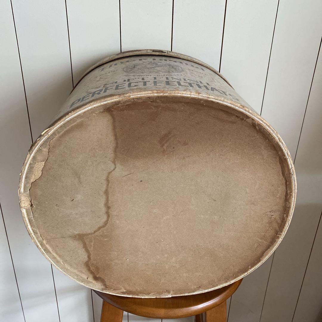 アンティークハットボックス　ハットボックス　アンティーク　蚤の市　古道具