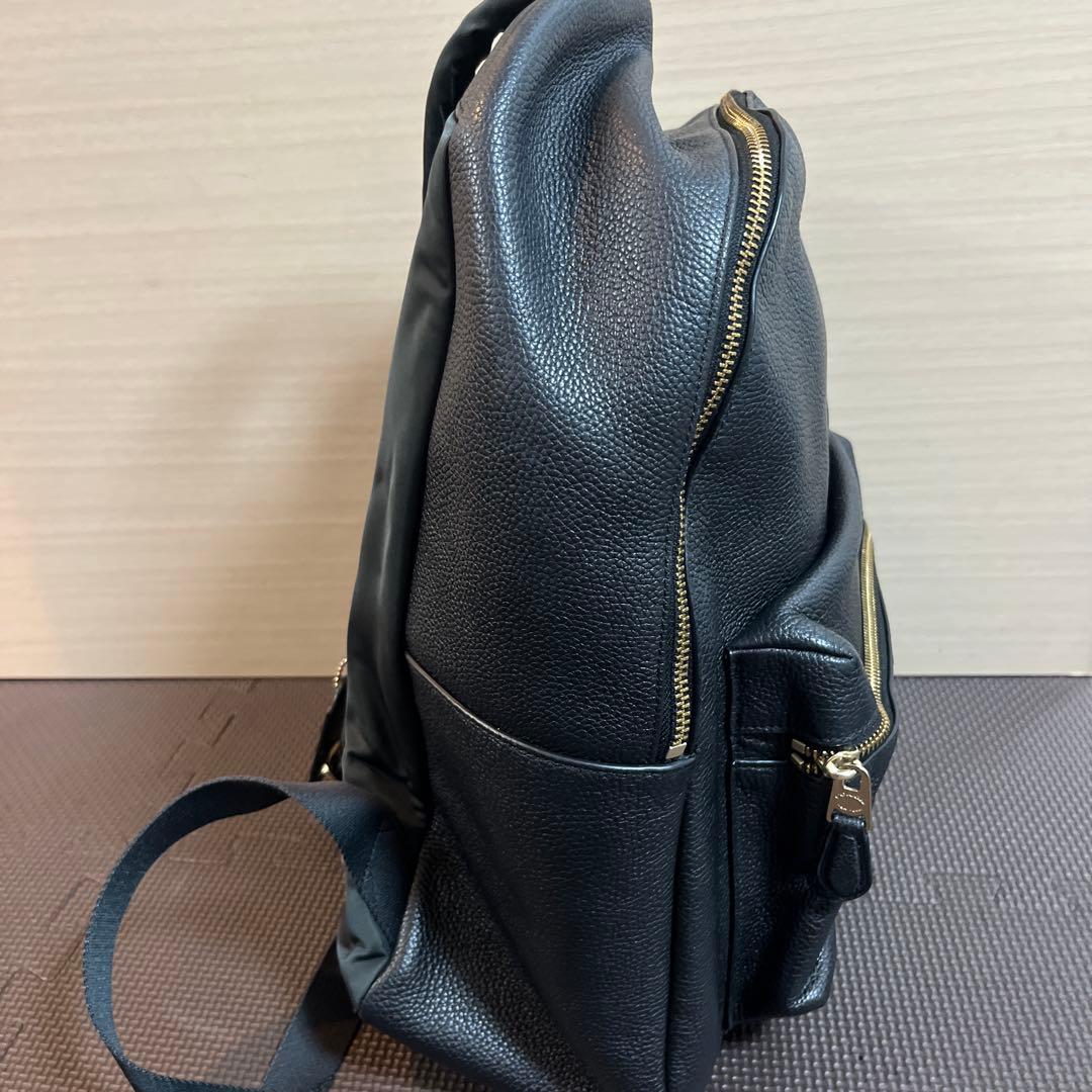 COACH 黒いレザーリュック