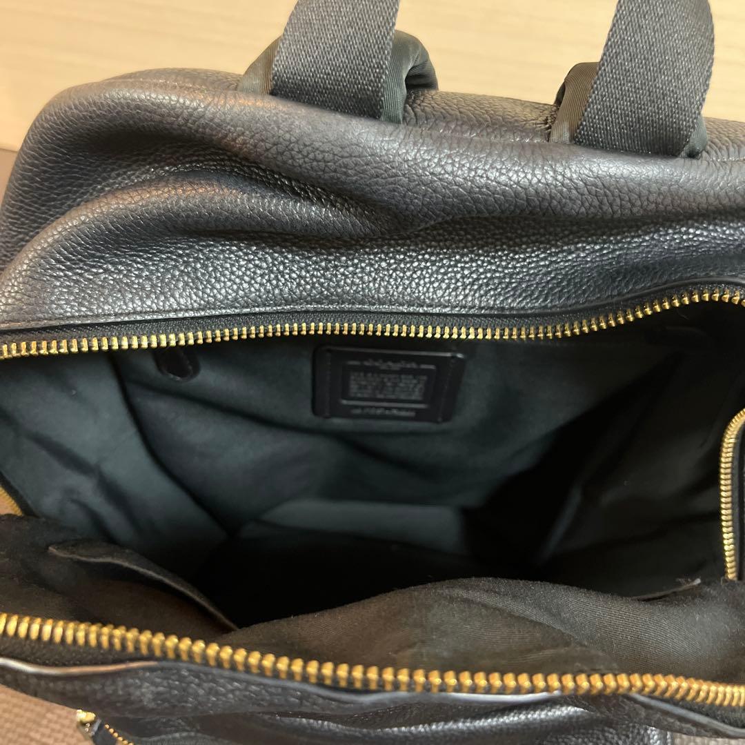 COACH 黒いレザーリュック