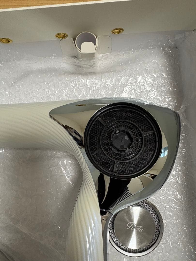 2024年製 ReFa ビューティックドライヤー プロ リファ ホワイト MTG