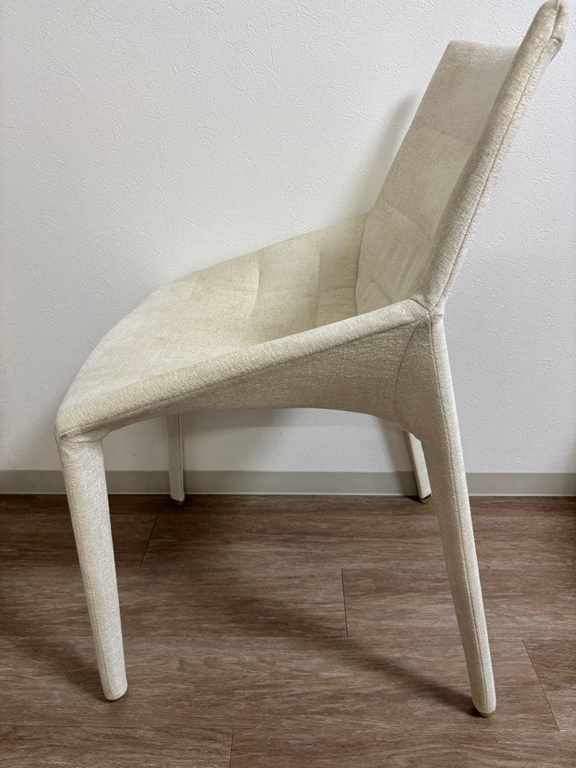 モルテーニ　OUTLINE　ダイニングチェア　アイボリー　2脚　定価46万円