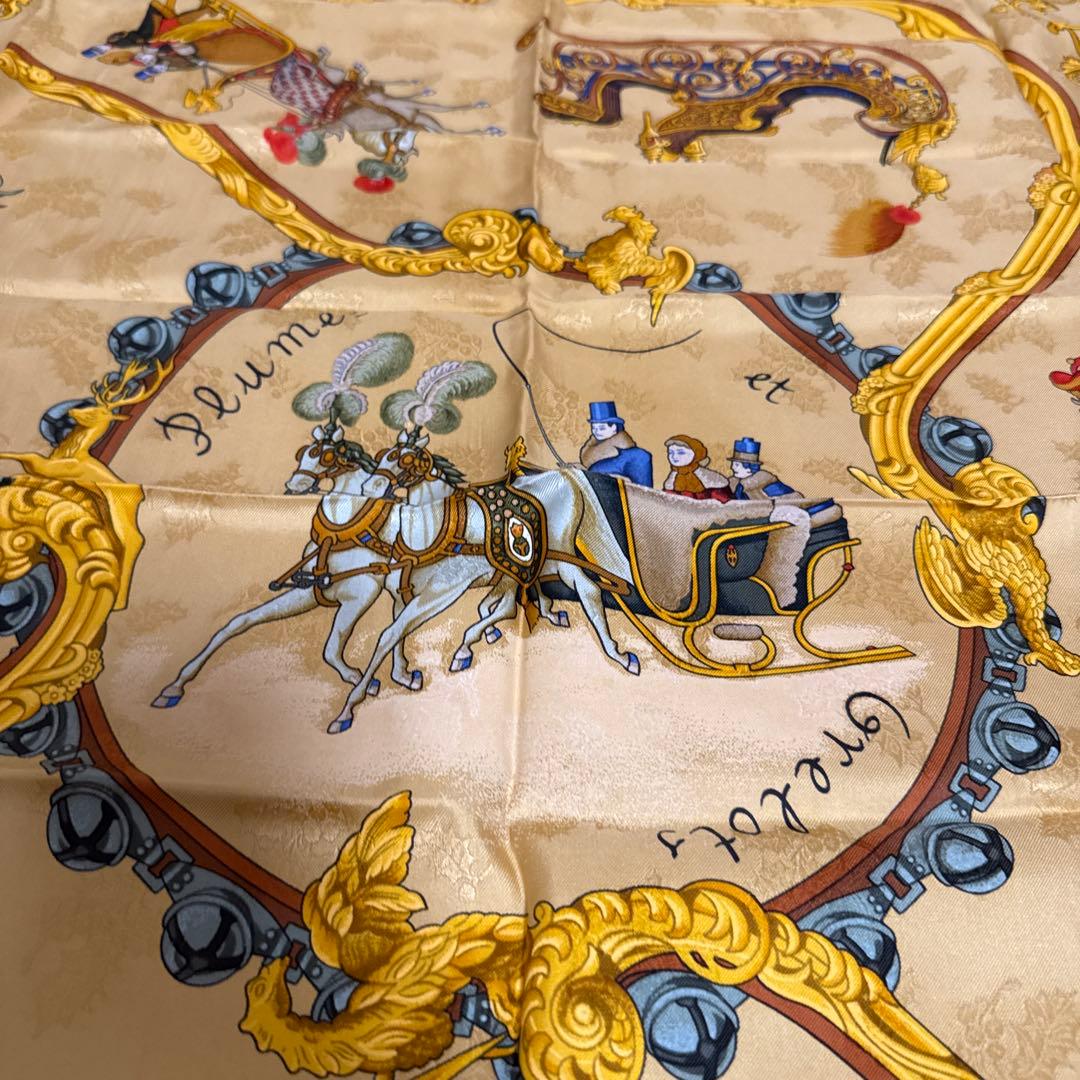 し*こ様 エルメス HERMES シルクスカーフ Plumes et Grelo