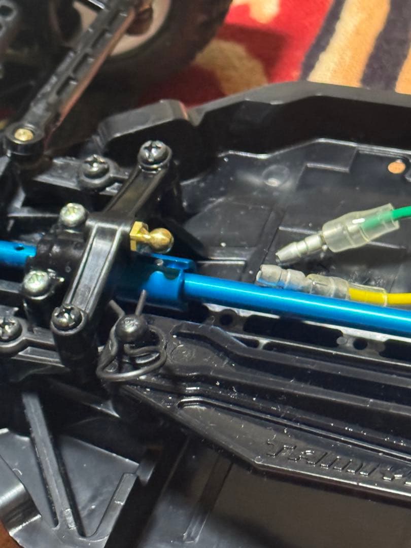 新品未使用！タミヤ組立済TT-02Bシャーシ モーター・樹脂製リヤウイング他付属