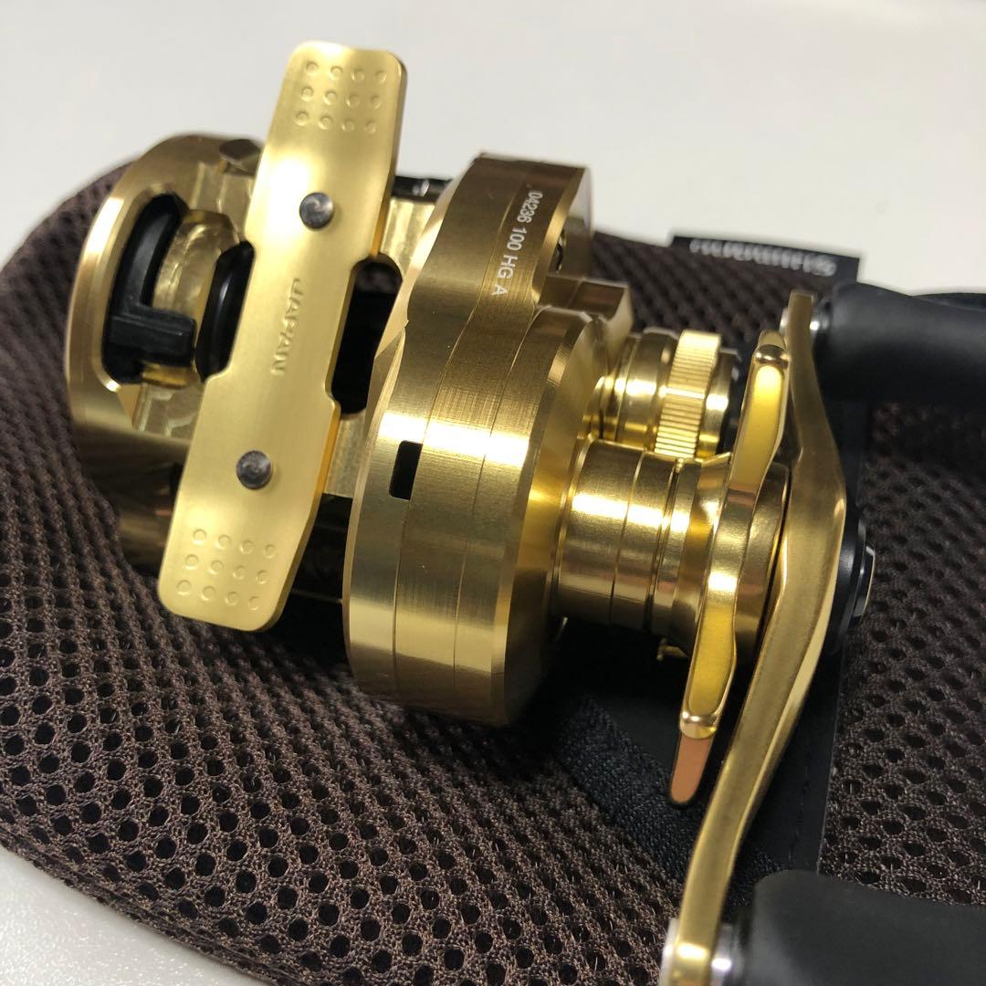 21 シマノ カルカッタコンクエスト 100HG 右ハンドル　極美品！