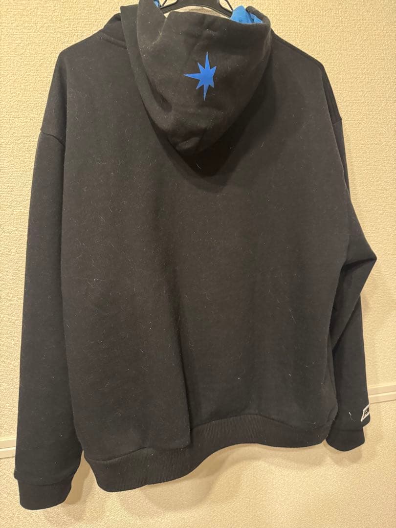 匿名即日発送　日本ハム　FAV ファンクラブ パーカー Lサイズ