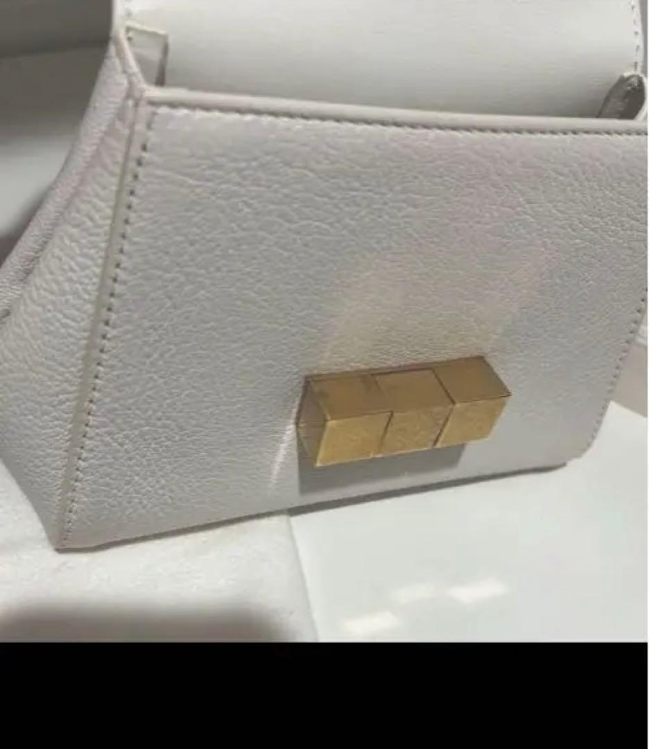 Bottega Veneta ウエストポーチ　ボディバッグ　ホワイト