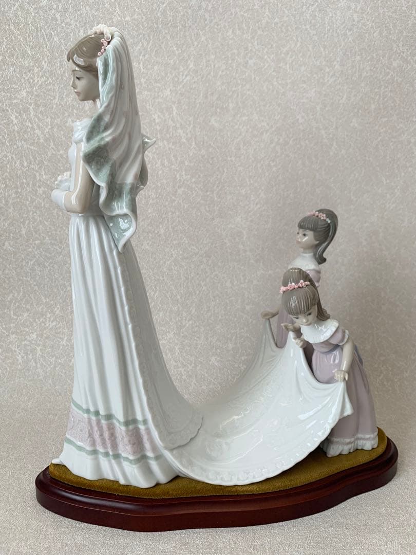 LLADRO リヤドロ 『 花嫁がやってくる 』 置物 高さ　　35㎝！