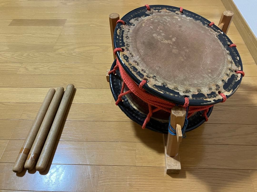 和太鼓 直径約34.5cm バチ3本付き