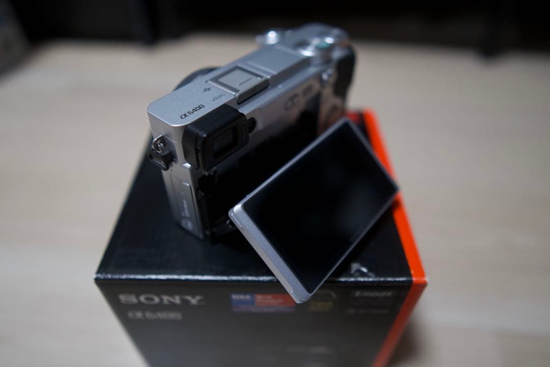 Sony α6400 ミラーレスカメラ 本体のみ