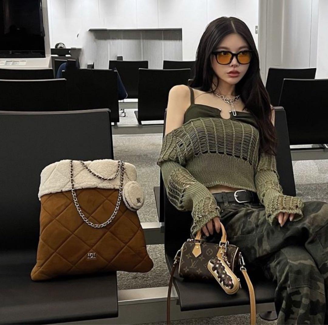 未開封】ダーリッチ ムートンキルティングバッグ ミラーチャーム