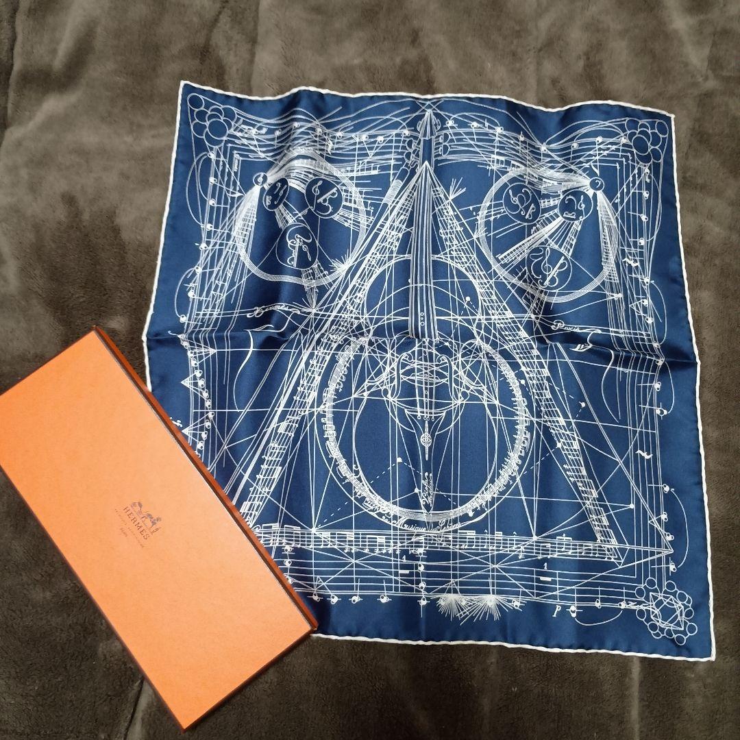 HERMES ガヴロッシュ（カレ）45「球体が奏でる音楽」希少 - メルカリ