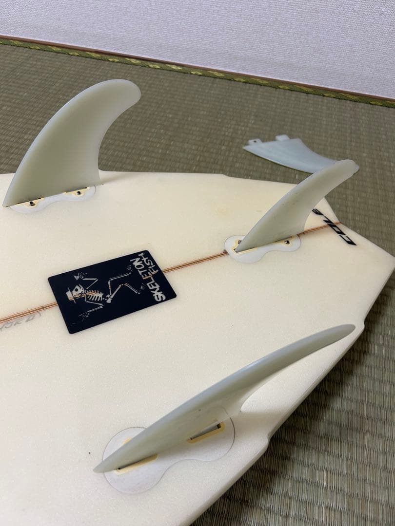 希少COLEサーフボード 5´10 ショートボード スケルトンフィッシュ27ℓ