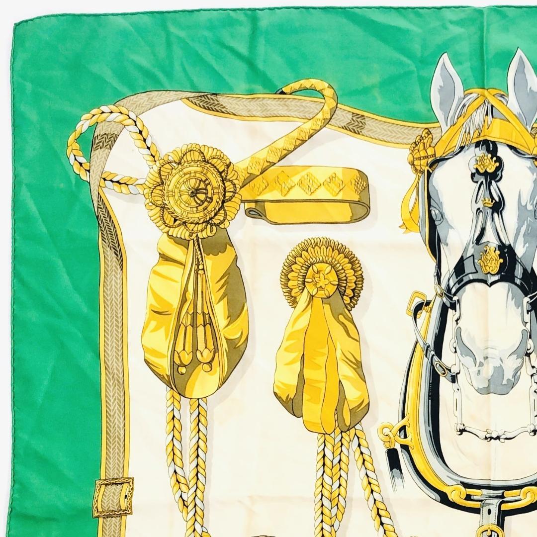 HERMES エルメス カレ90 頭絡とコカルド グリーン系 スカーフ タグあり