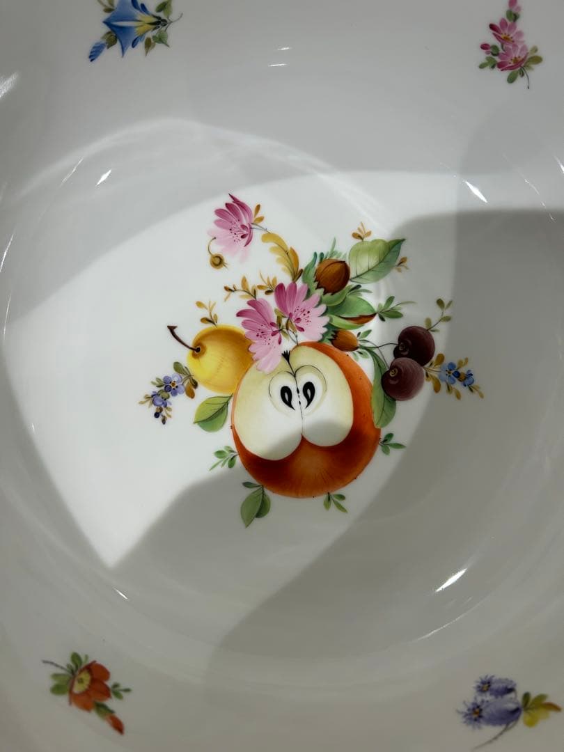 花と果物の装飾陶器ボウル