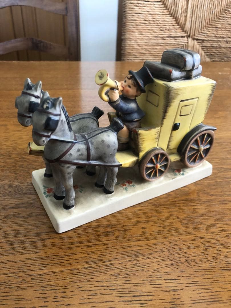 フンメル人形 The Mail is Here 郵便配達馬車