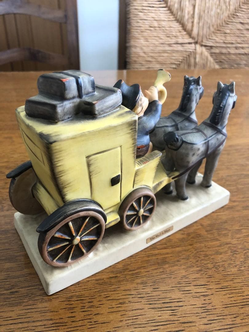 フンメル人形 The Mail is Here 郵便配達馬車